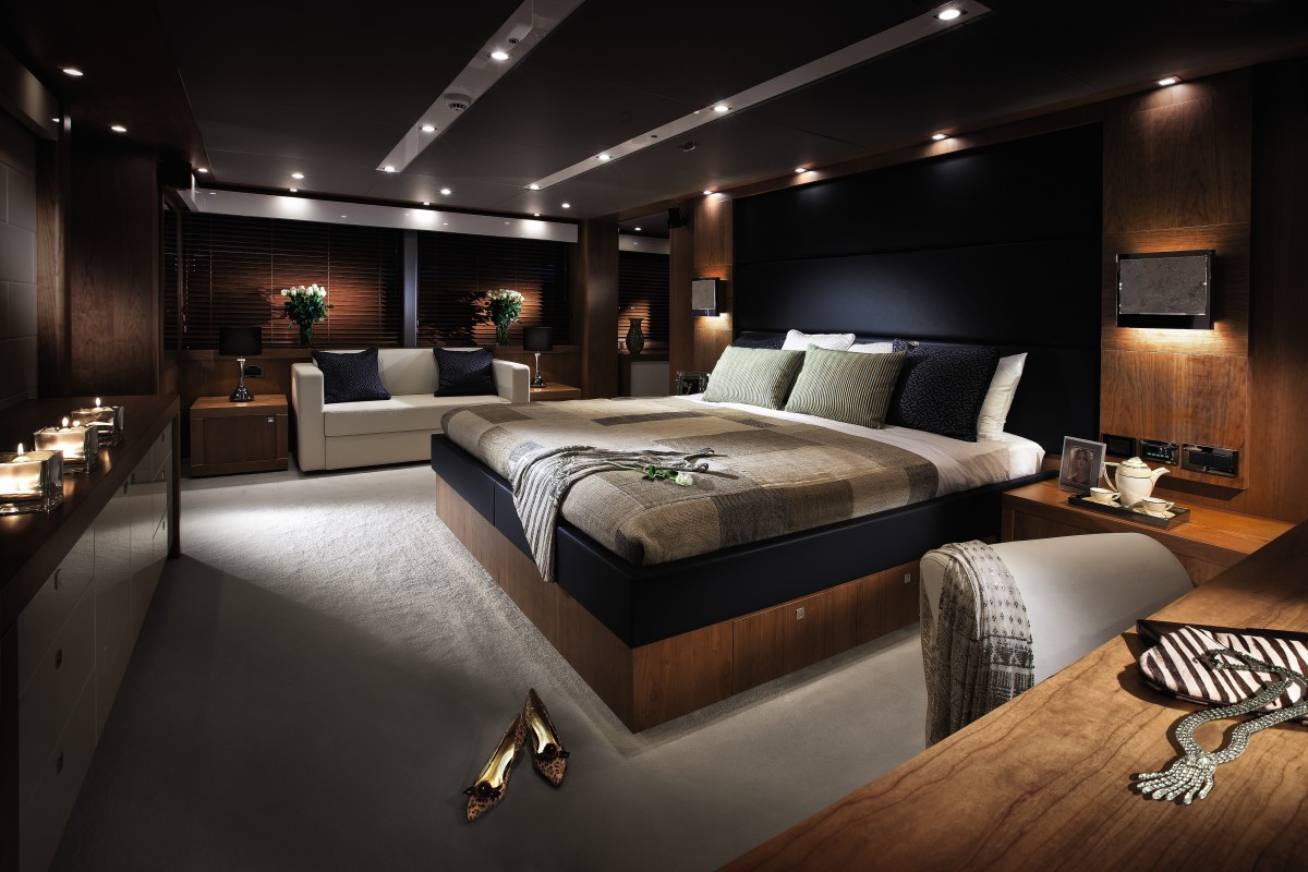 115-Sport-Yacht-14